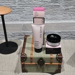Mary Kay Makeup Setting Powder & Spray - Pink and Black